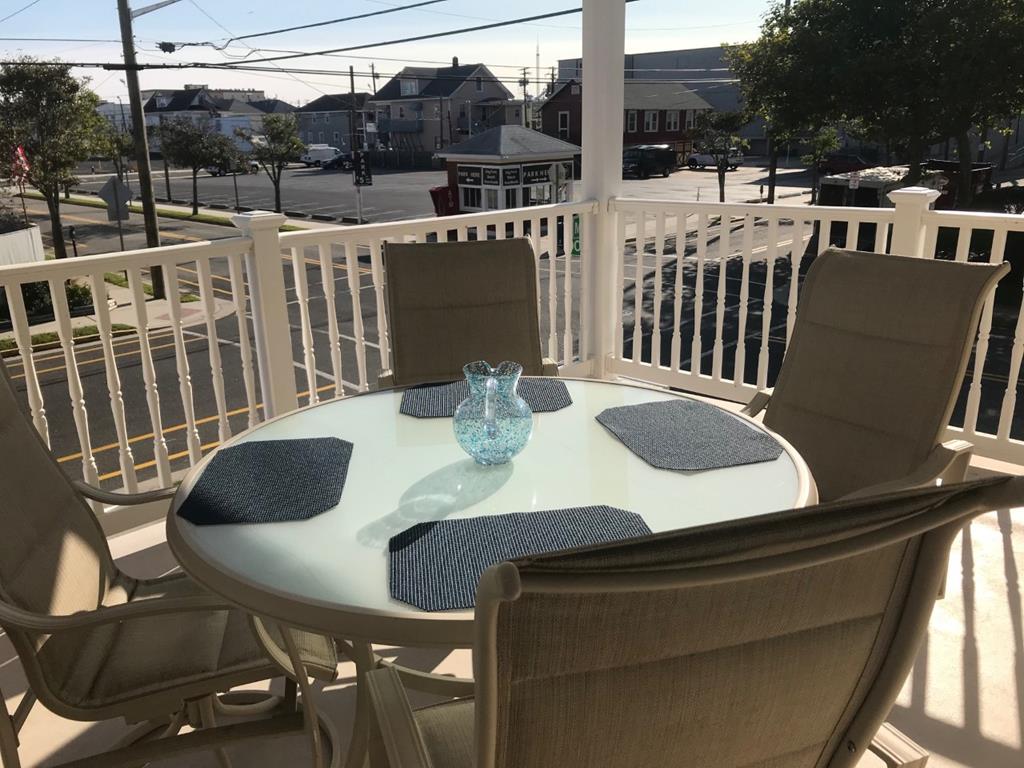 3104 OCEAN AVENUE UNIT H WILDWOOD SUMMER SEASONAL VACATION RENTALS